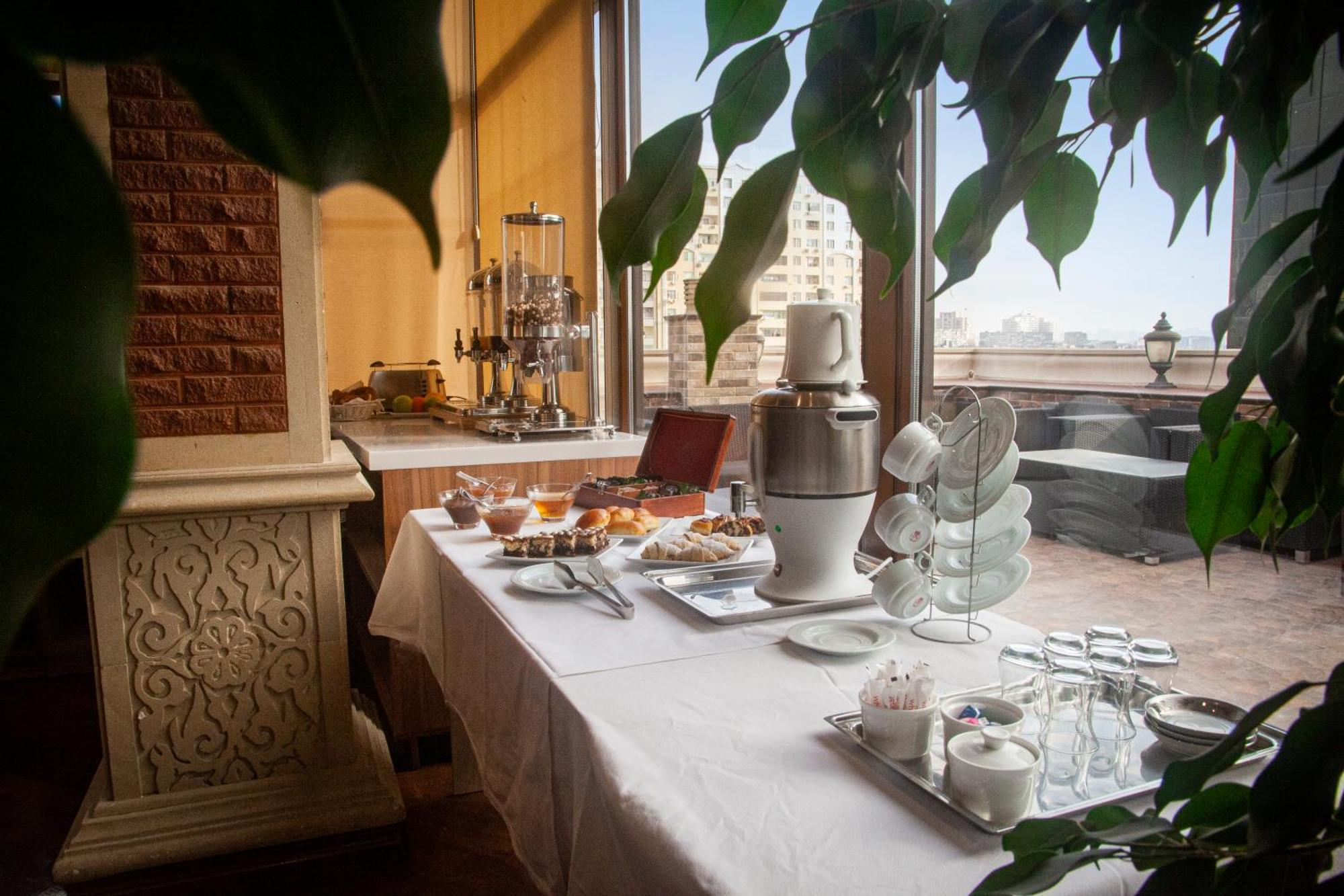 Ayf Palace Baku Exteriör bild